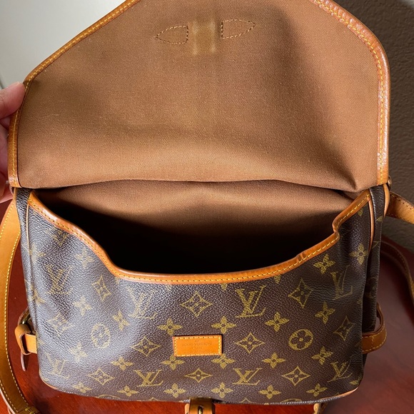 Louis Vuitton Saumur 30 - Picture 13 of 16